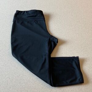 Under Armour Black Capri Leggings Women Size L/XL